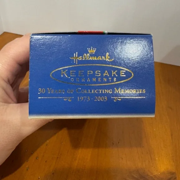 Barbie Mailbu Barbie ornament 1996 hallmark keepsake collectible - Picture 2 of 4